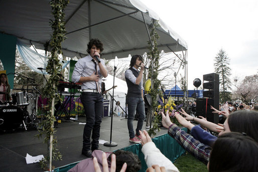 Excited Fans reach out toward the Jonas Brothers as they perform on the South Lawn of the White House Monday, March 24, 2008, during the 2008 White House Easter Egg Roll. White House photo by Grant Miller