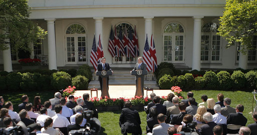 President George W. Bush and Prime Minister Gordon Brown hold their joint press availability Thursday, April 17, 2008, in the Rose Garden of the White House. White House photo by Noah Rabinowitz