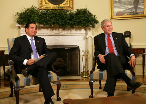 President George W. Bush meets with the President of Panama, Martin Torrijos, Monday, May 6, 2008, in the Oval Office at the White House. White House photo by Chris Greenberg