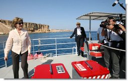 Mrs. Laura Bush speaks with members of the media following her participation in a coral reefs and ocean conservation tour Saturday, May 17, 2008, in Sharm El Sheikh, Egypt. 