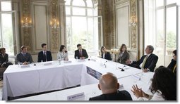 President George W. Bush addresses participants at a roundtable meeting on business exchanges Thursday, June 12, 2008, at the Villa Aurelia in Rome.  White House photo by Eric Draper