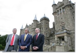 President George W. Bush is joined by Northern Ireland First Minister Peter Robinson, left, and Deputy First Minister Martin McGuinness as they meet with reporters Monday, June 16. 2008, following their meeting at Stormont Castle in Belfast, Northern Ireland. White House photo by Chris Greenberg