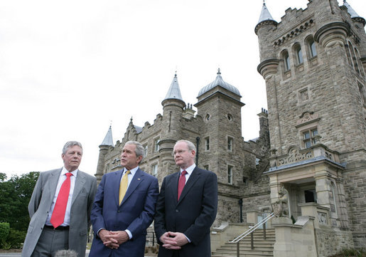 President George W. Bush is joined by Northern Ireland First Minister Peter Robinson, left, and Deputy First Minister Martin McGuinness as they meet with reporters Monday, June 16. 2008, following their meeting at Stormont Castle in Belfast, Northern Ireland. White House photo by Chris Greenberg