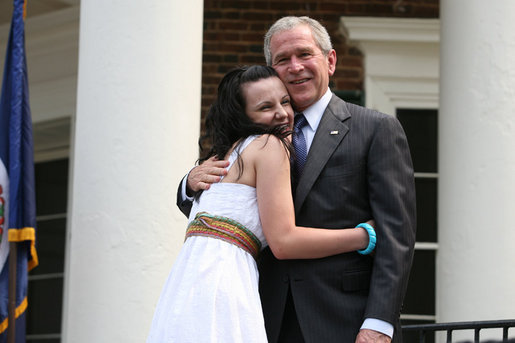 President George W. Bush congratulates new United States Citizens at Monticello's 46th Annual Independence Day Celebration and Naturalization Ceremony Friday, July 4. 2008, in Charlottesville, VA. White House photo by Joyce N. Boghosian