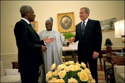 President George W. Bush hosts a visit by United Nations Secretary General Kofi Annan and Nigerian President Olusegun Obasanjo to the Oval Office May 11, 2001. President Bush discussed a strategy to halt the spread of AIDS and other infectious diseases across the African continent and the world. President Bush pledged U.S. support for the Global HIV/AIDS fund and jump-started the fund with the first contribution. The United States is the largest major contributor to the fund, which has now reached $500 million.