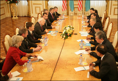 Vice President Dick Cheney, Kazakh President Nursultan Nazarbayev and delegations from the US and Kazakhstan conduct a bilateral meeting at the Presidential Palace in Astana, Kazakhstan, Friday, May 5, 2006.